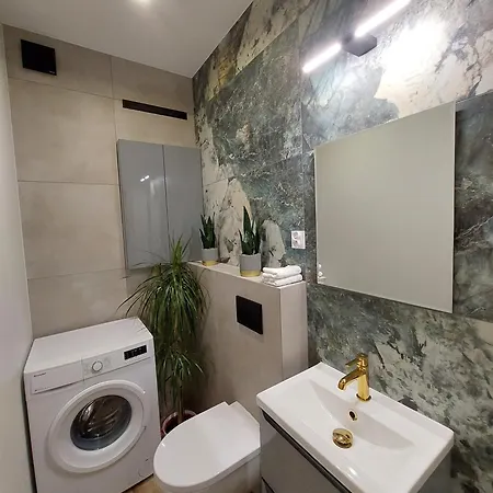 Lantern Hill Jastrzębia Góra